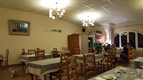 Atmosphère du Restaurant Hostellerie Etienne à Labastide-d'Anjou - n°12