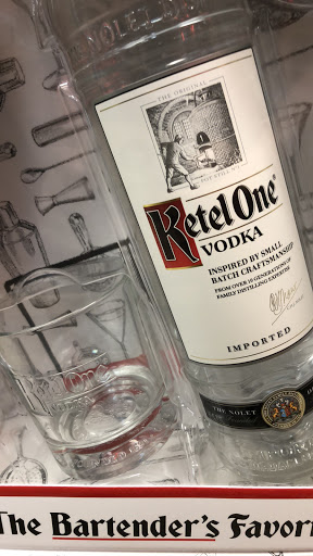 Liquor Store «Bell Liquor», reviews and photos, 2945 E Bell Rd # 113, Phoenix, AZ 85032, USA