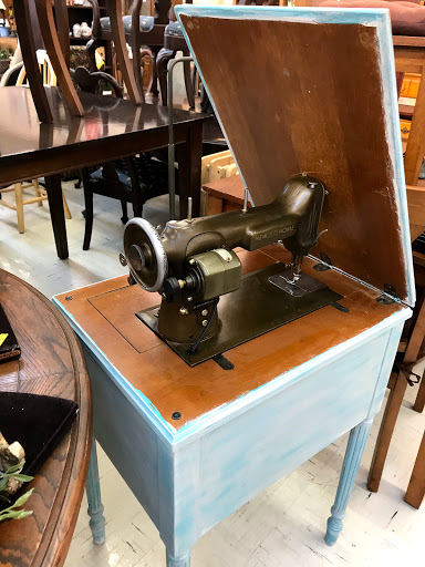 Thrift Store «Metrocrest Resale», reviews and photos, 2661 Midway Rd #207, Carrollton, TX 75006, USA