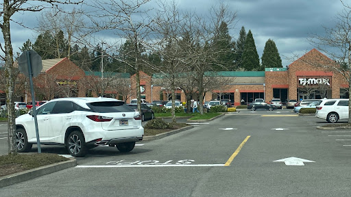 Pet Supply Store «Petco Animal Supplies», reviews and photos, 8775 SW Tualatin-Sherwood Rd, Tualatin, OR 97062, USA