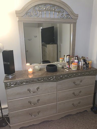 Furniture Store «City Furniture Home Decor», reviews and photos, 61 Broad St, Stamford, CT 06901, USA