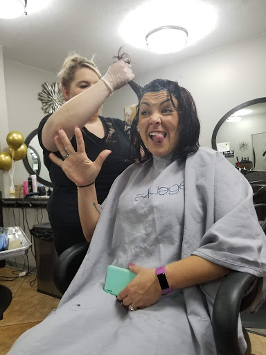 Beauty Salon «VCS Salon & Spa», reviews and photos, 410 S Court St, Medina, OH 44256, USA