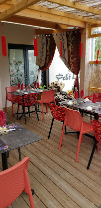 Atmosphère du Restaurant vietnamien Le Petit d'Asie - Restaurant à Noyant-d'Allier - n°3