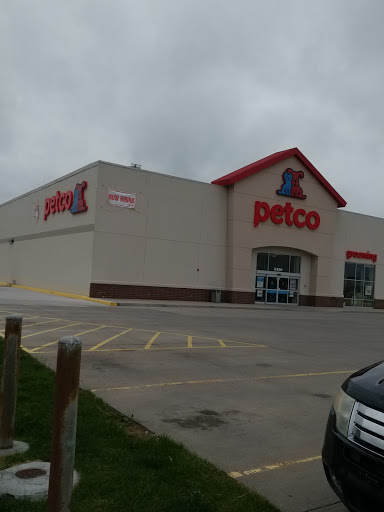 Pet Supply Store «Petco Animal Supplies», reviews and photos, 3430 W State St, Grand Island, NE 68803, USA