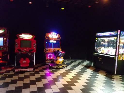 Movie Theater «Cinemark Movies 10», reviews and photos, 1796 W Newport Pike, Wilmington, DE 19804, USA