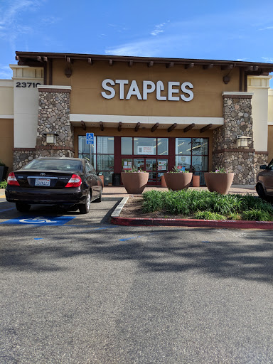 Office Supply Store «Staples», reviews and photos, 23710 El Toro Rd, Lake Forest, CA 92630, USA