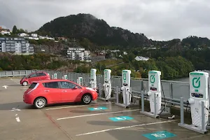 Mer Charging Station image