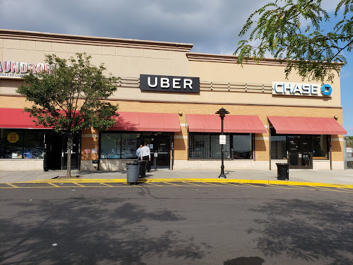 Shopping Mall «New Horizons Shopping Mall», reviews and photos, 961 E 174th St, Bronx, NY 10460, USA