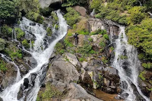 Langvakhu Waterfall image
