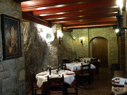 Restaurante Alcazaba - Calle Portal de Molina, 10, 44126 Albarracín, Teruel, Spain