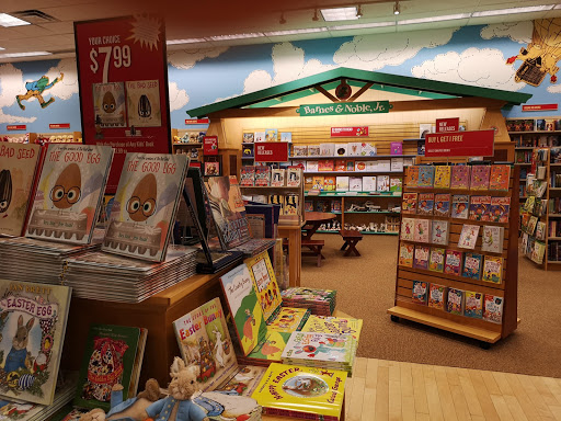 Book Store «Barnes & Noble», reviews and photos, 20 Hatton Pl, Hilton Head Island, SC 29926, USA