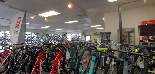 Bicycle Store «Atlanta Cycling - Vinings», reviews and photos, 4335 Cobb Pkwy, Atlanta, GA 30339, USA