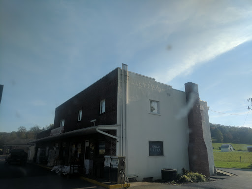 Grocery Store «Omps Grocery», reviews and photos, 17050 Bloomery Pike, Capon Bridge, WV 26711, USA