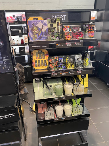 Cosmetics Store «SEPHORA», reviews and photos, 55 Parsonage Rd, Edison, NJ 08837, USA