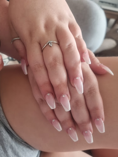 Reviews of Crystal' Nails in Cardiff - Beauty salon