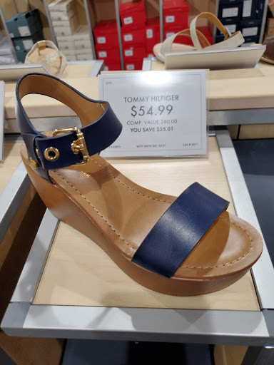 Shoe Store «DSW Designer Shoe Warehouse», reviews and photos, 3638 Welsh Rd, Willow Grove, PA 19090, USA