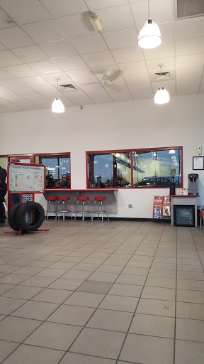 Tire Shop «Discount Tire Store - Arvada, CO», reviews and photos, 5330 Wadsworth Bypass, Arvada, CO 80002, USA