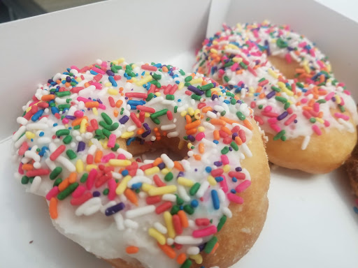 Coffee Shop «Dixie Cream Donuts», reviews and photos, 3210 Orange Ave, Fort Pierce, FL 34947, USA