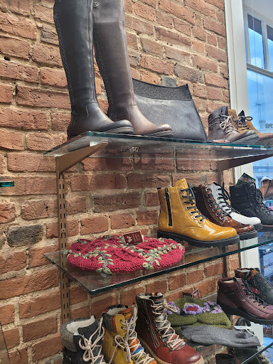 Shoe Store «Comfort One Shoes», reviews and photos, 201 King St, Alexandria, VA 22314, USA