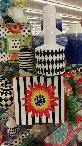 Craft Store «Hobby Lobby», reviews and photos, 4215 Jimmy Lee Smith Pkwy Suite 25, Hiram, GA 30141, USA