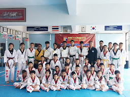 RAYONG MARTIAL ARTS CENTER