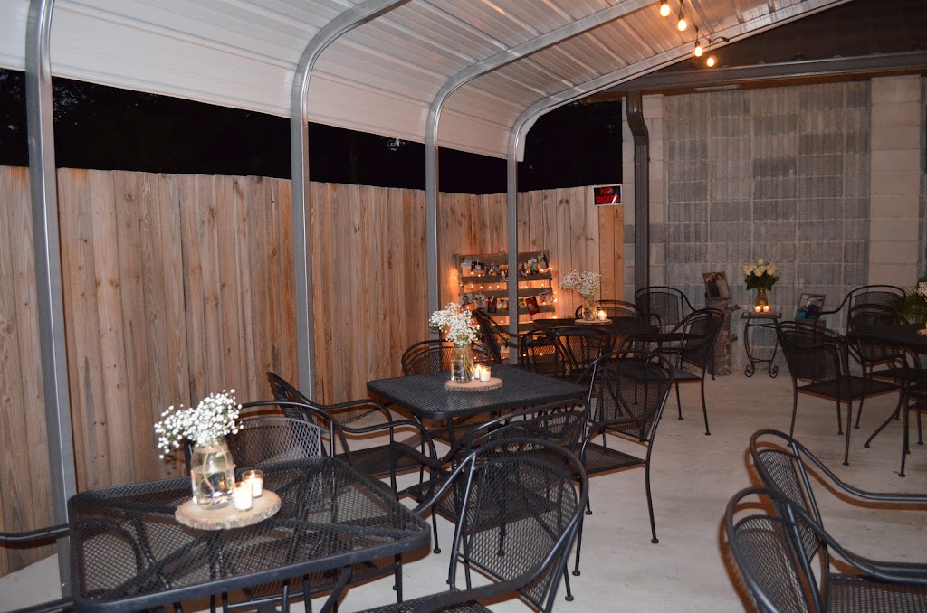 Tin Top Bar-B-Que 2 35051