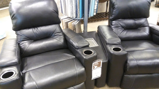 Furniture Store «Havertys Furniture», reviews and photos, 320 Clancy Nolan Dr, Cedar Hill, TX 75104, USA