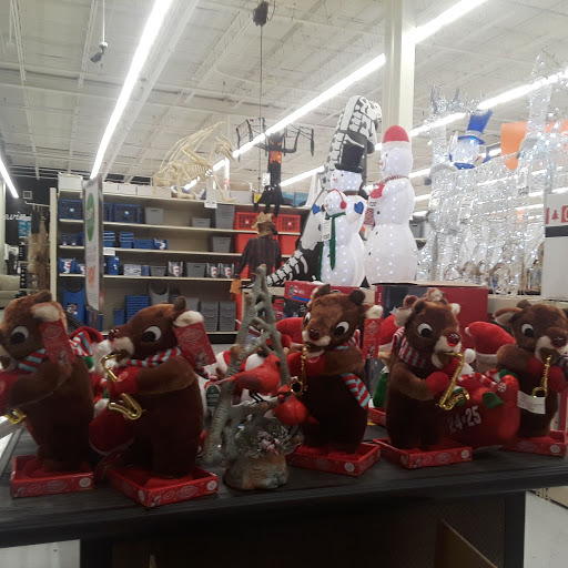 Discount Store «Big Lots», reviews and photos, 3250 Airport Blvd, Mobile, AL 36606, USA