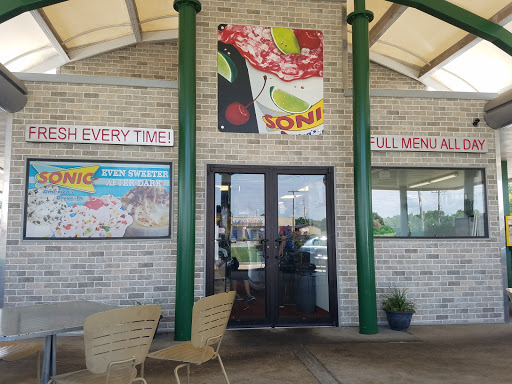 Fast Food Restaurant «Sonic Drive-In», reviews and photos, 1710 Gibson St, West Plains, MO 65775, USA