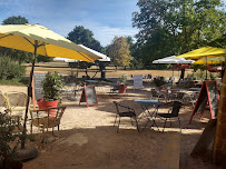 Atmosphère du Restaurant Les Jardins Gourmands du Domaine de Lacroix-Laval à Marcy-l'Étoile - n°16