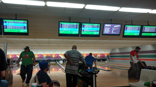 Bowling Alley «Crest Lanes Inc», reviews and photos, 2014 W 2nd St, Marion, IN 46952, USA