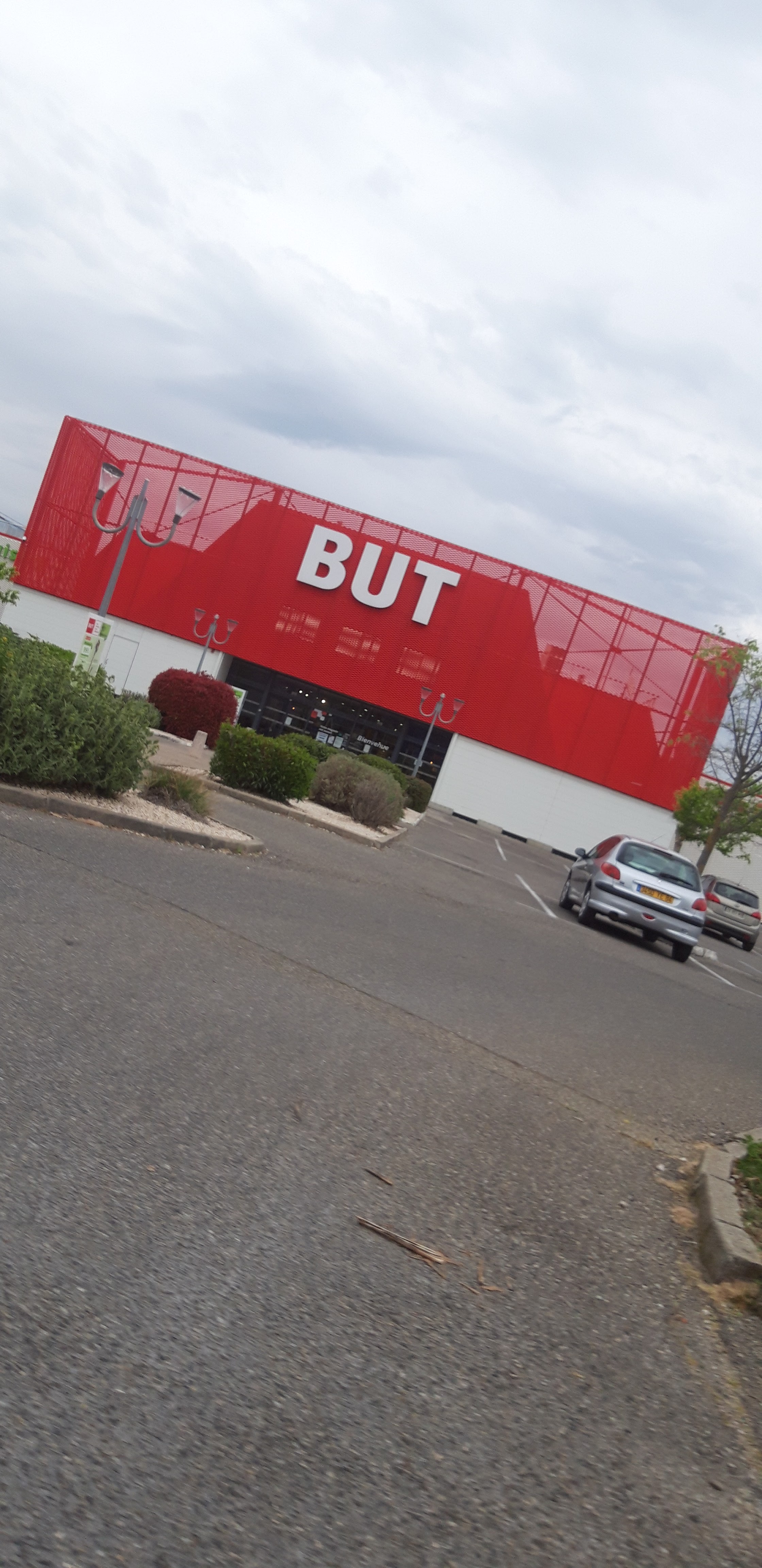 Photo n° 1 de l'avis de Luckas.c fait le 15/04/2023 à 15:54