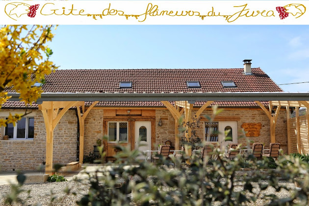 Extérieur Lodge Gite des flâneurs du Jura près d'Arbois- Grand gite de groupe - 10 à 15 personnes - 39600 Villette-lès-Arbois
