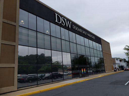 Shoe Store «DSW Designer Shoe Warehouse», reviews and photos, 10400 Old Georgetown Rd, Bethesda, MD 20814, USA