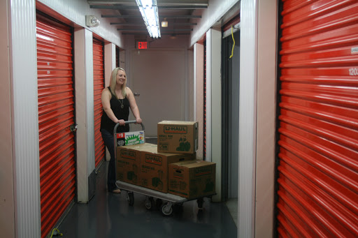 Truck Rental Agency «U-Haul Moving & Storage», reviews and photos, 3626 US-1, Fort Pierce, FL 34982, USA