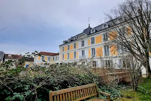 Hôtel de Ville de Verrières-le-Buisson image