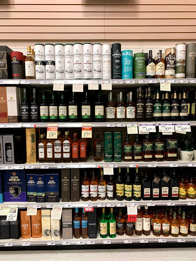 Liquor Store «Prestige Wine & Spirits», reviews and photos, 3410 Amelia Dr, Orchard Park, NY 14127, USA