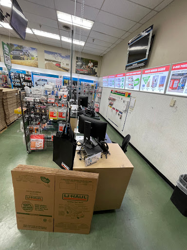 Truck Rental Agency «U-Haul Moving & Storage of Redwood City», reviews and photos, 2200 El Camino Real, Redwood City, CA 94063, USA