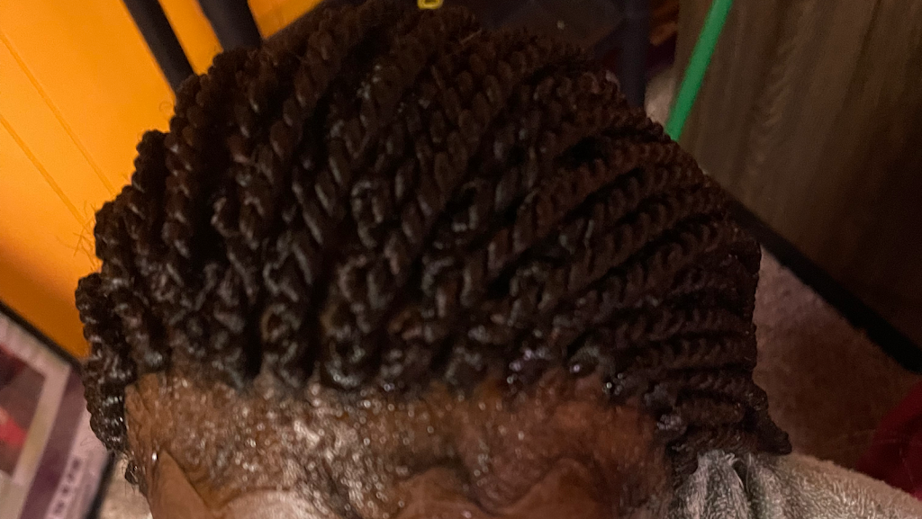 Mns africain hair braiding 45215