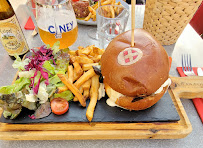Hamburger du Restaurant français La Coupole à Annecy - n°5