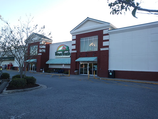 Supermarket «Farm Fresh», reviews and photos, 683 S Hughes Blvd, Elizabeth City, NC 27909, USA