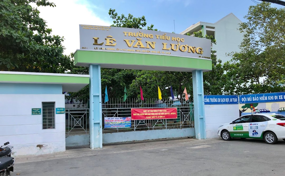 Trường Tiểu học Lê Văn Lương