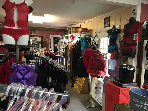 Lingerie Store «Black Lace Lingerie & Gifts», reviews and photos, 614 Baytree Rd, Valdosta, GA 31602, USA