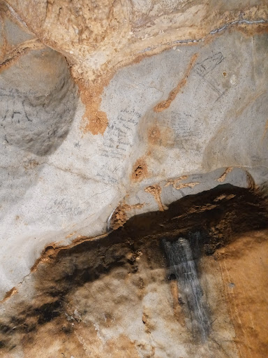 Wedding Venue «Melrose Caverns», reviews and photos, 6639 N Valley Pike, Harrisonburg, VA 22802, USA