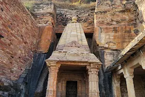Chaturbhuj Temple image