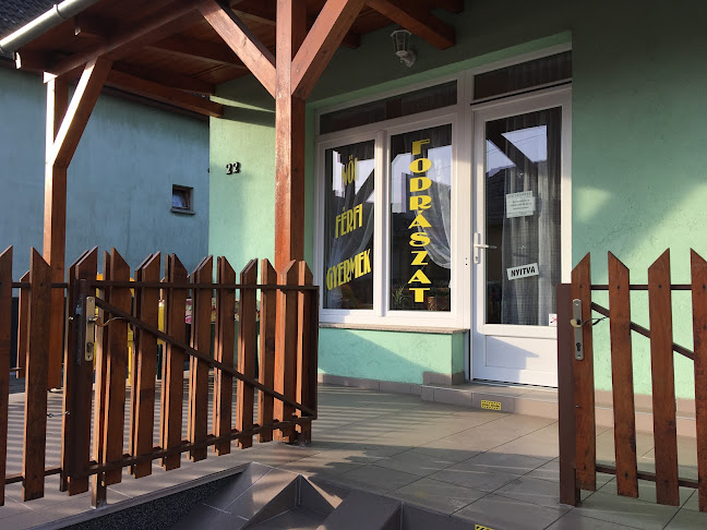 Balatonlelle, Kossuth Lajos u. 22, 8638