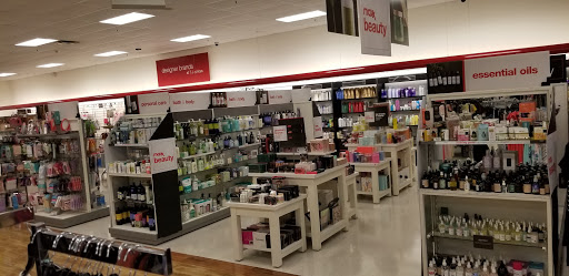 Department Store «T.J. Maxx & HomeGoods», reviews and photos, 111 Taunton St, Plainville, MA 02762, USA