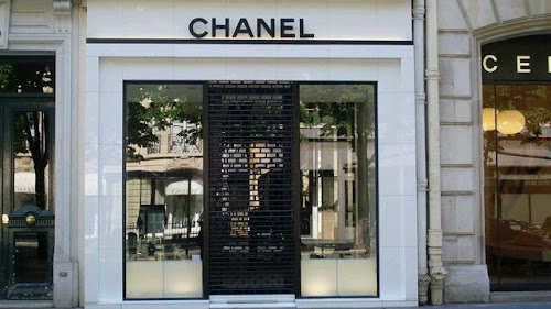 Boutique d'accessoires de mode CHANEL 31 CAMBON Paris