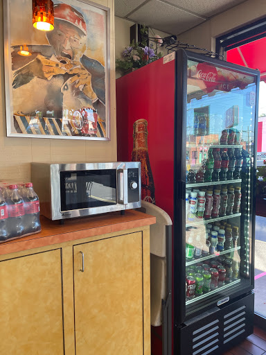 Donut Shop «Happy Donuts», reviews and photos, 305 2nd St NE, Puyallup, WA 98372, USA