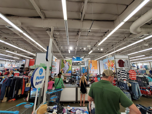 Clothing Store «Old Navy», reviews and photos, 228 Vintage Way, Novato, CA 94945, USA